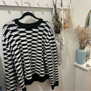 Lisa Says Gah Black & White Sweater